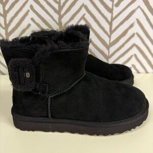 UGG Mini Bailey Fluff Buckle Ankle Boots Size 9
